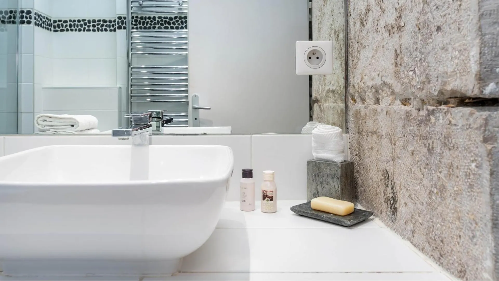 Apartment Le Carre Merciere , Appartements De Luxe Au Coeur De Lyon, Loft Et Studio